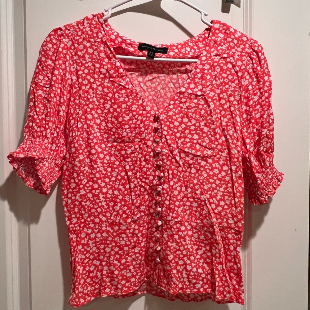 Banana Republic Floral Red Button-Up Blouse